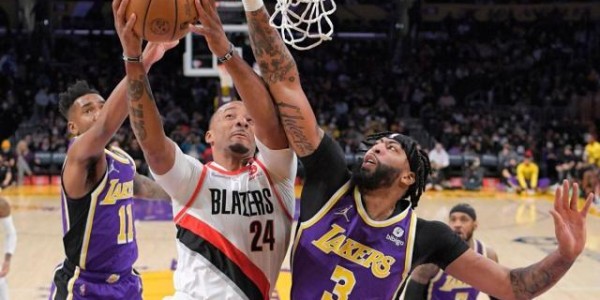 开云娱乐-高效浓眉助湖人终结连败 詹皇缺席还得靠他挑大梁