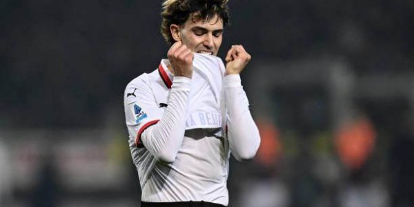 开云体育-【复盘】自残式表演丢掉3分，米兰要马戏不要欧冠