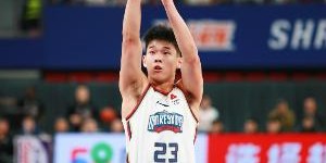 状态可以！林葳半场8中5拿到13分1板1助