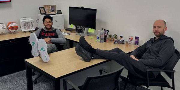 西蒙斯致谢开拓者：在这里我从孩子成长为男人 感谢所有队友&amp;amp;教练